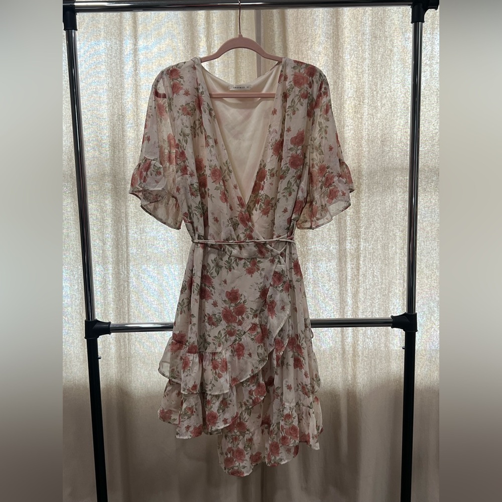 Beautiful Floral V-Neck Ruffle Wrap Dress